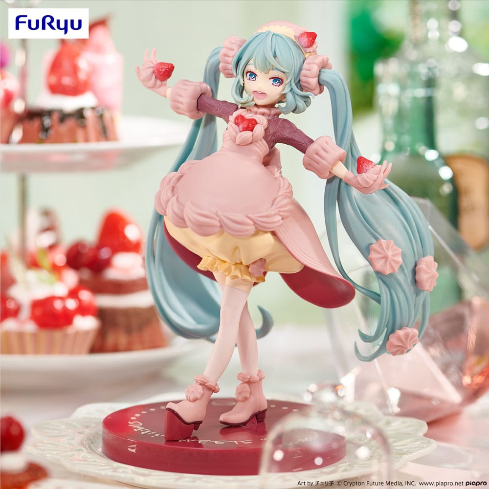 Vocaloid Sweet Sweets PVC Statue Hatsune Miku Strawberry Chocolate Short Figure