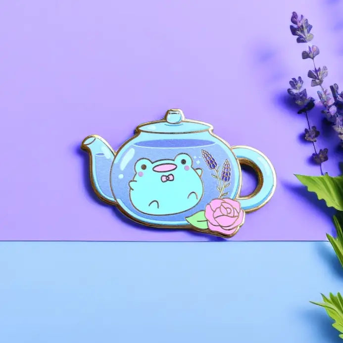 Rainylune Tea Pot Friend the Frog Pin