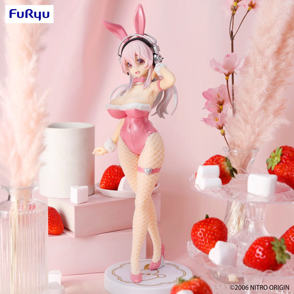 Super Sonico PVC Statue Super Sonico Bunny Girl Figure Pink Ver.