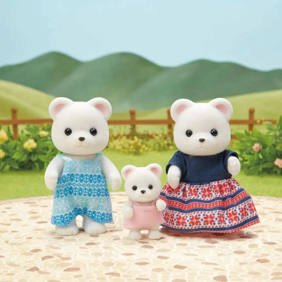 Sylvanian Families Polar Bear Family