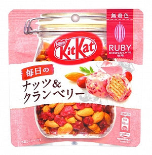 Kit Kat Mini Ruby Rich Chocolate Cranberry & Almond