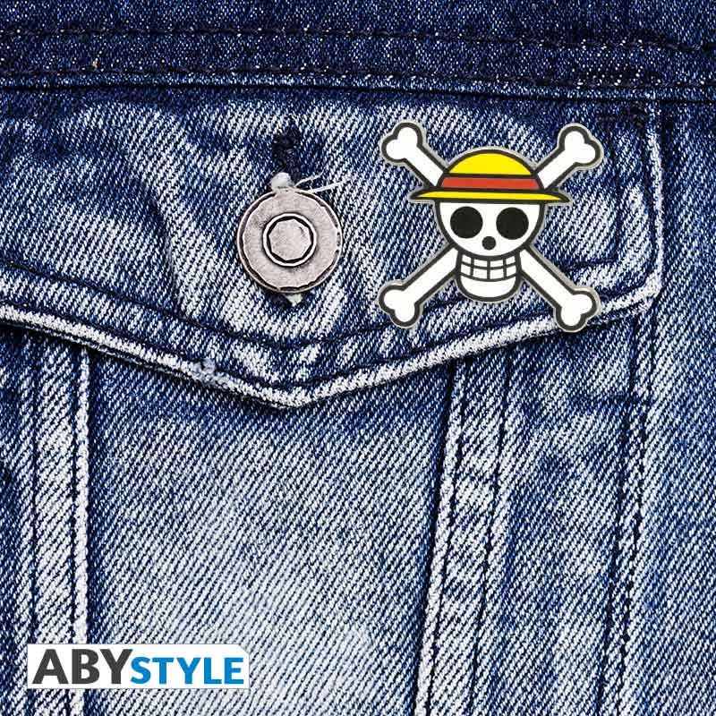 LAST CHANCE! One Piece Straw Hat Pirates Skull Pin